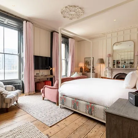 ホテル The Mayson