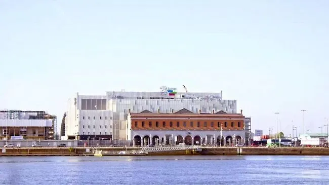 The Dean Dublin Docklands- Formerly The Mayson Hotel 4*
